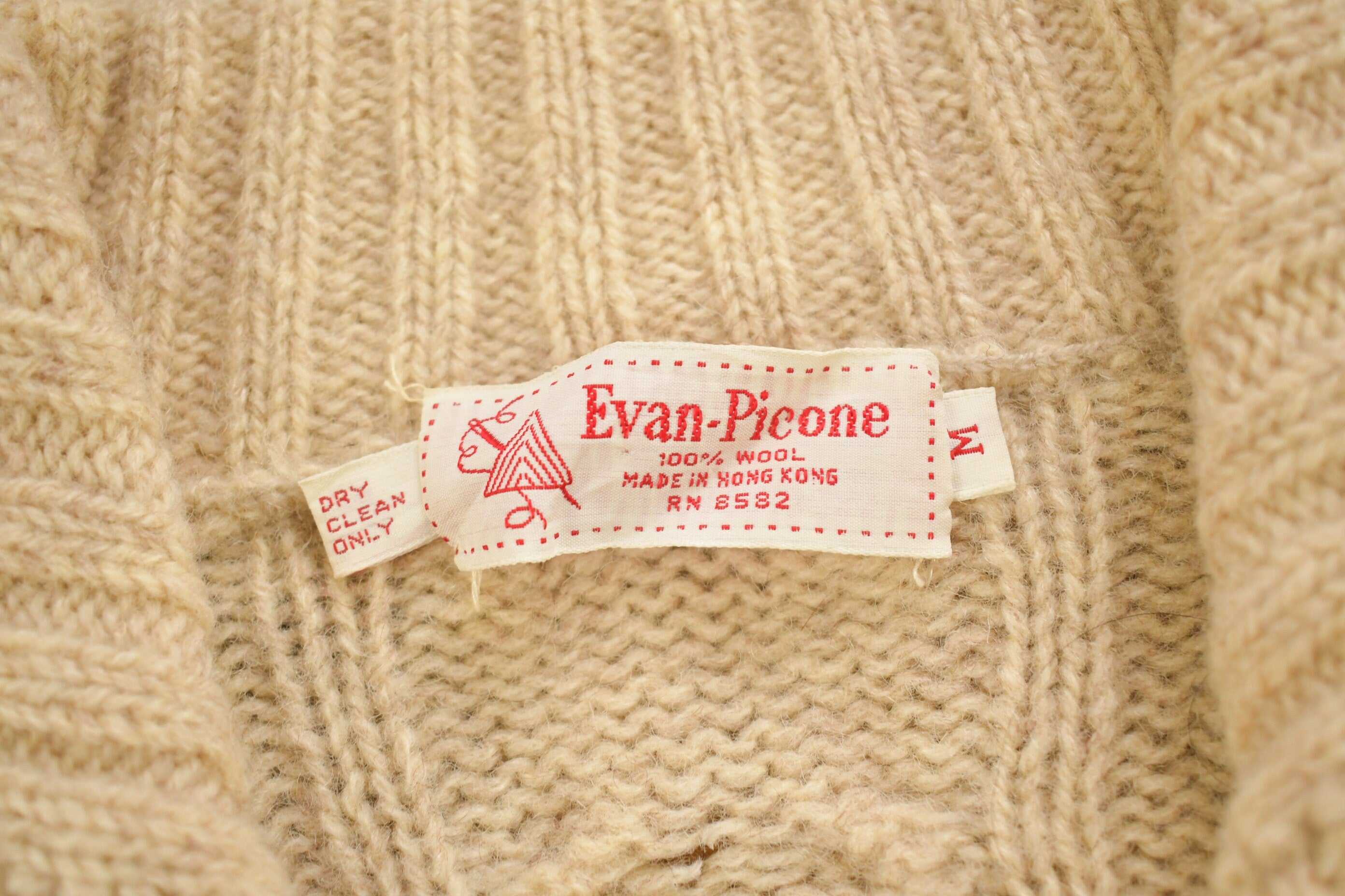 Vintage 1980s Evan-Picone 100% Wool Knit Sweater