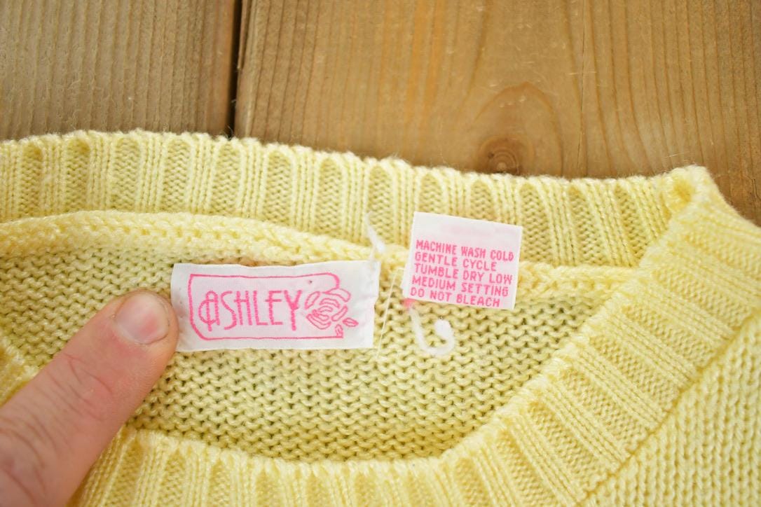 Vintage 1990s Ashley Easter Knit Abstract Pattern Crewneck Sweater /