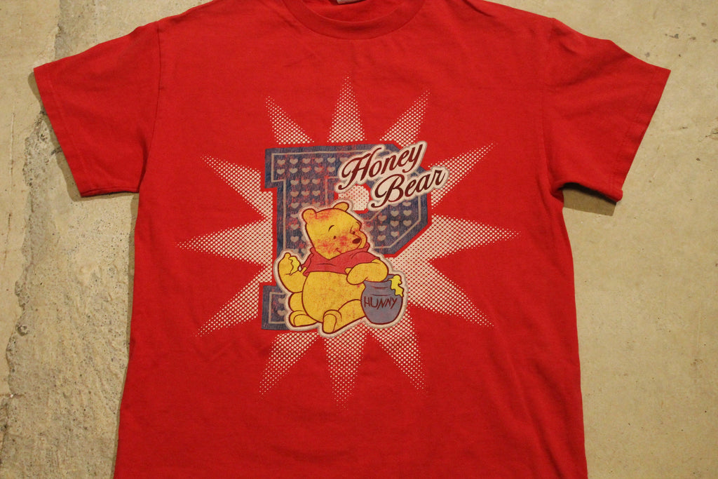 Vintage 1990s Winnie The Pooh Honey Bear Graphic T Shirt