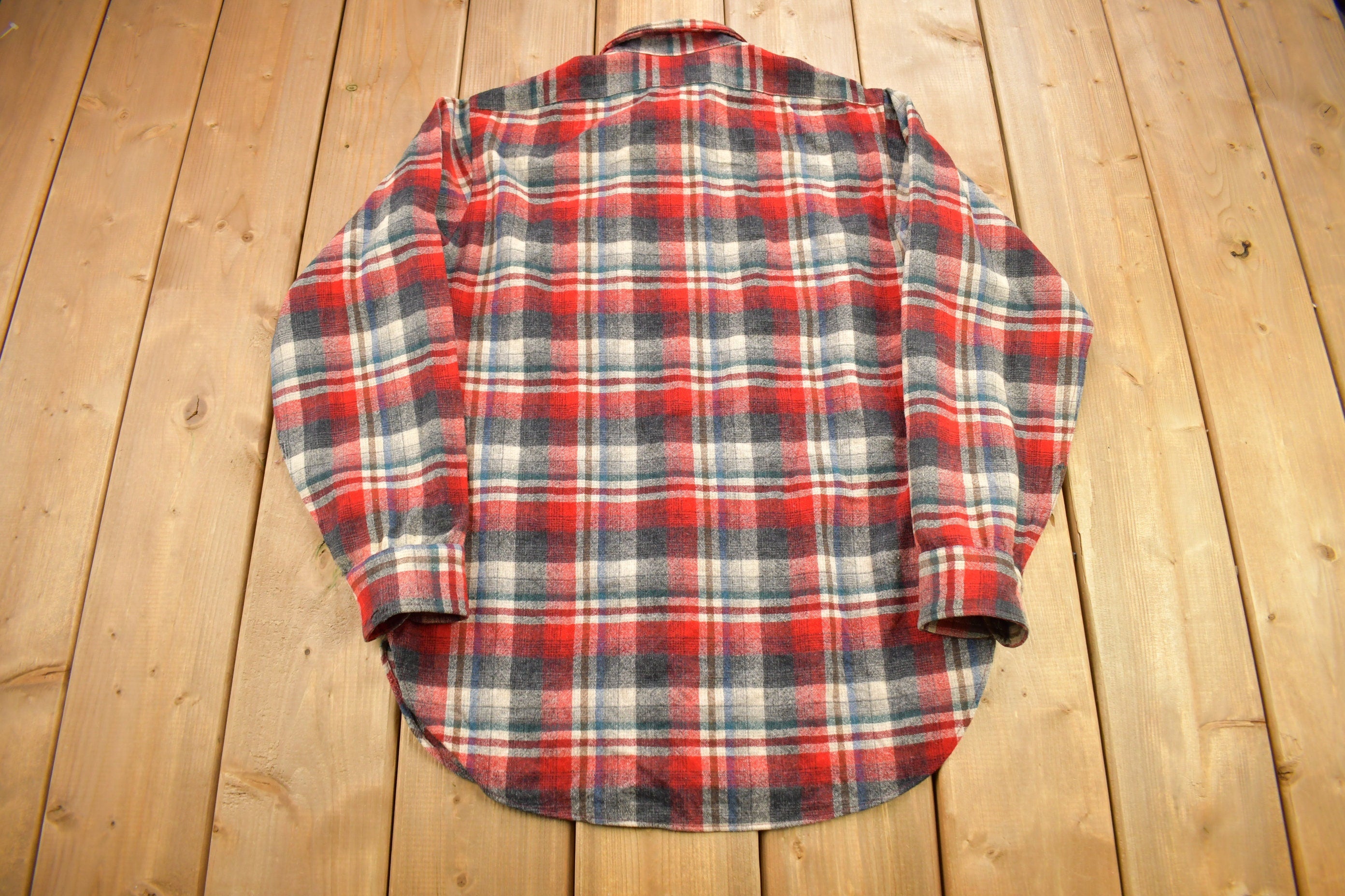 Vintage 1970s Pendleton Shadow Plaid Button Up Board Shirt