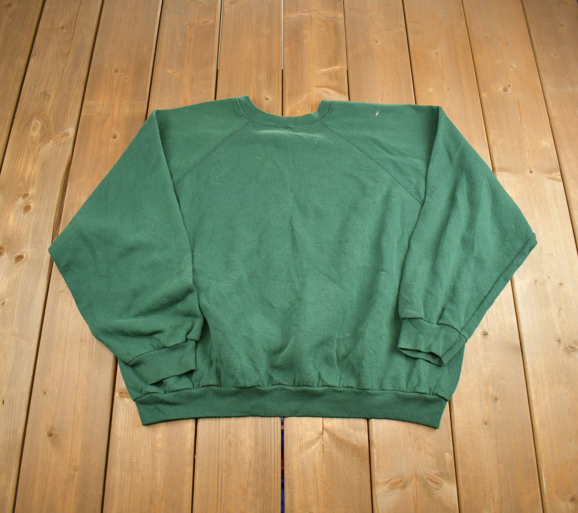 Vintage 1990s Blank Green Crewneck Sweatshirt Made In USA