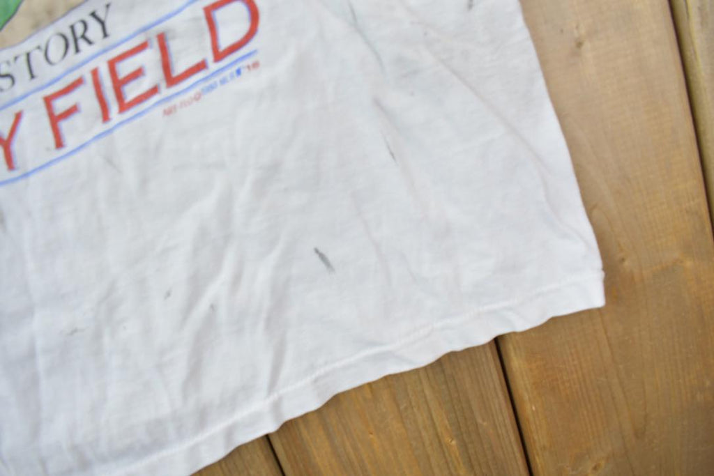Vintage 1988 Chicago Cubs MLB Wrigley Stadium Graphic T-Shirt