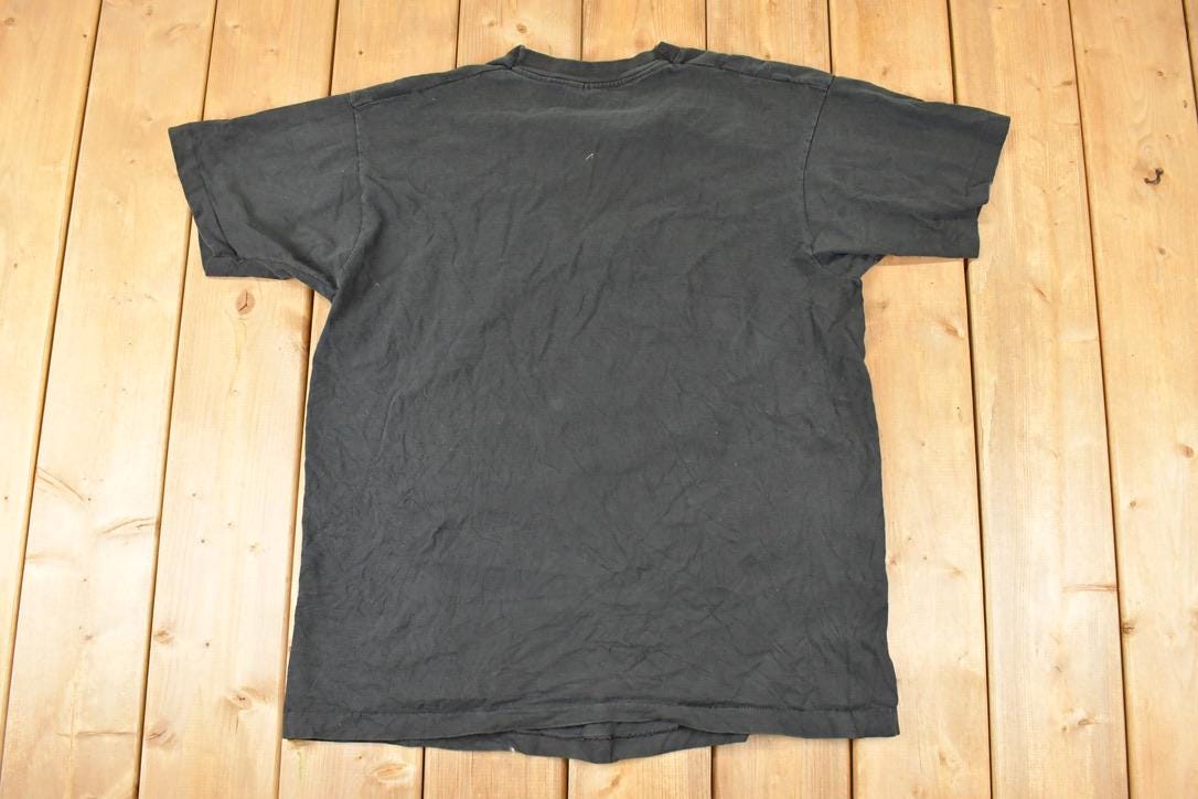 Vintage 1990s Mickey Mouse Embroidered Disney T-Shirt Men's L