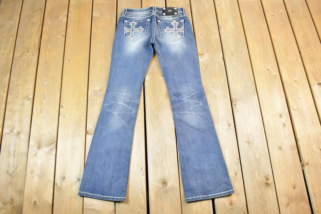 Vintage Y2K Miss Me Bedazzled Low Rise Jeans Size 26x31