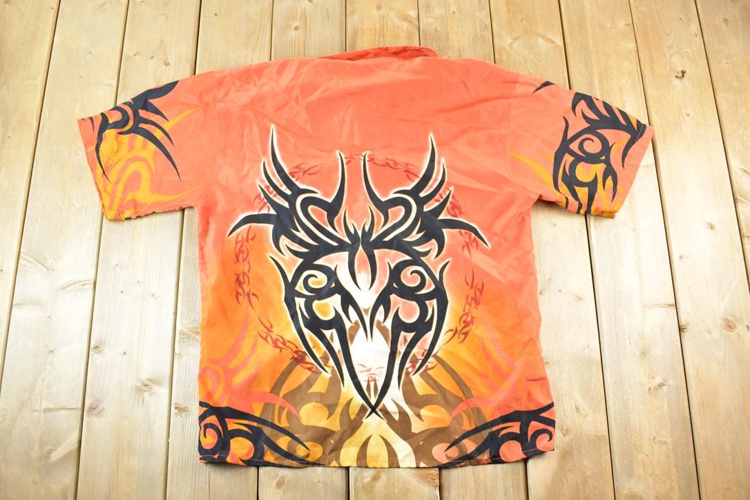 Vintage Y2K Dragon City Graphic Button-Up Shirt Mens M