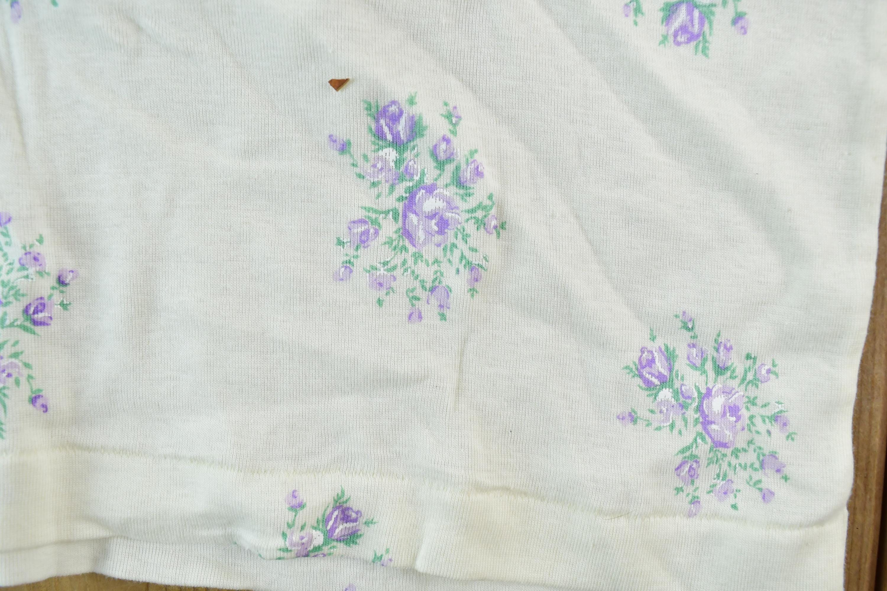 Vintage 1990s Floral Lace Collar Single Stitch T-Shirt