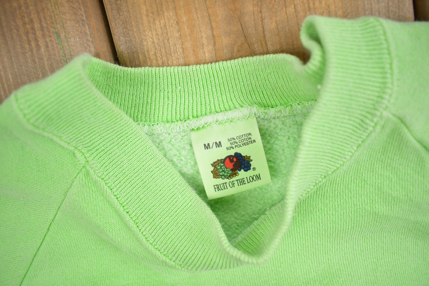 Vintage 1980s Blank Lime Green Crewneck Sweatshirt / 80s Crewneck / Essential / Streetwear / 80s Blank / Raglan Sweater