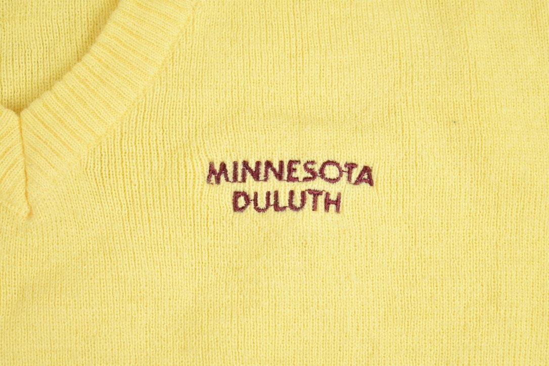 Vintage 1980s Duluth East Embroidered Knitted Champion Sweatshirt