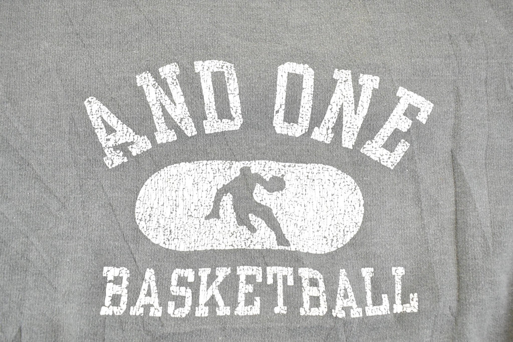 Vintage 1990s And One Souvenir Basketball Crewneck Sweatshirt Mens XL