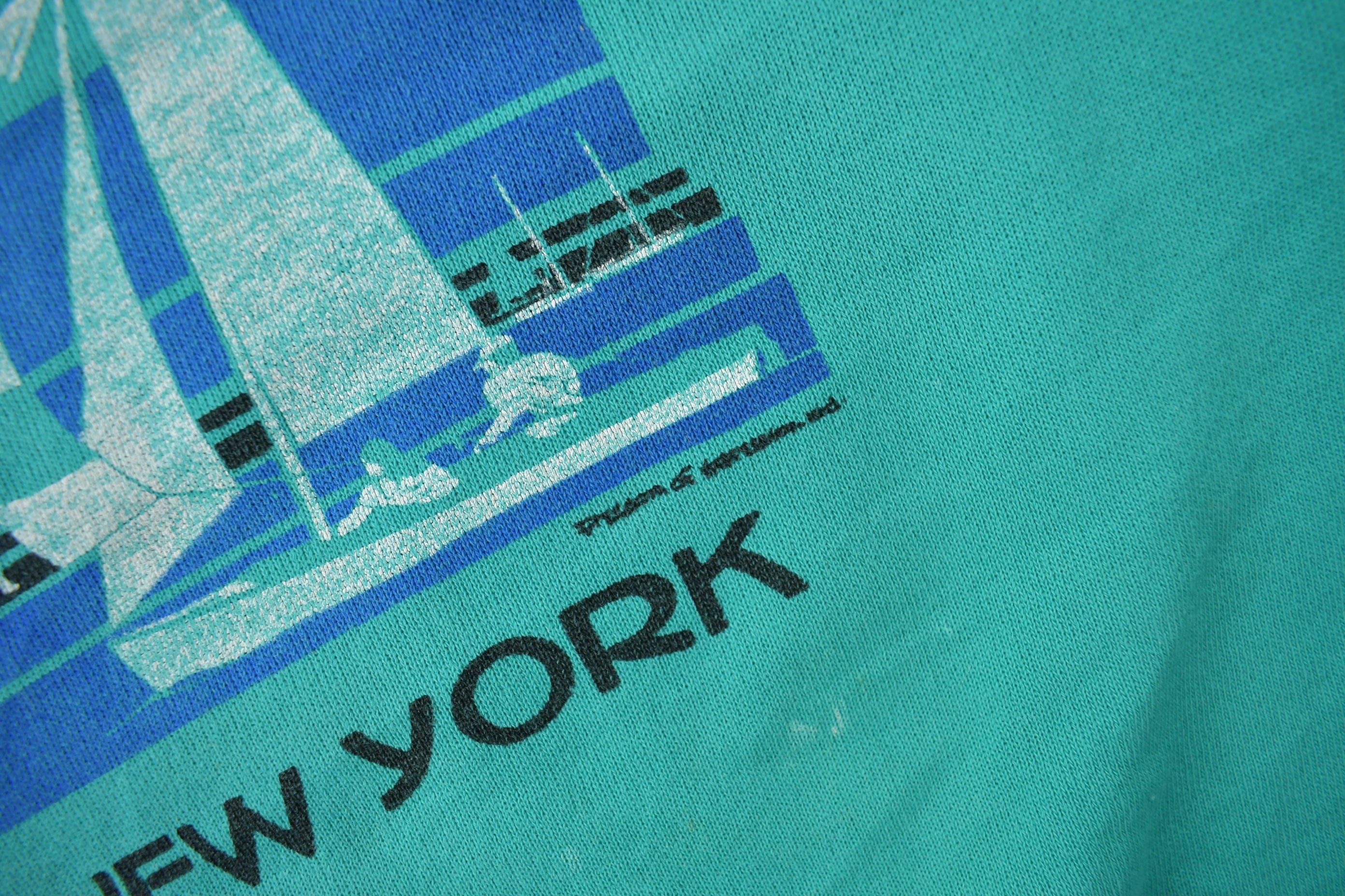 Vintage 1980s Derby New York Sailboat Graphic Crewneck Sweatshirt