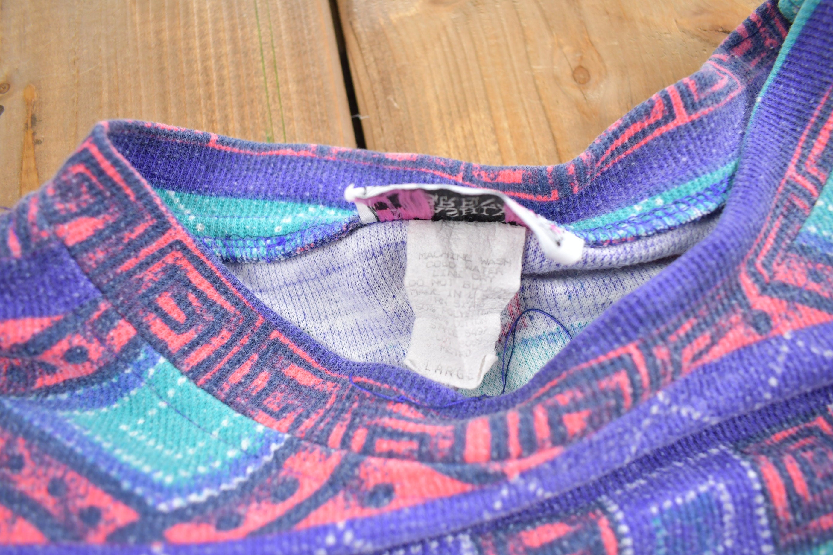 Vintage 1990s Aztec Graphic All Over Print Crewneck Sweatshirt