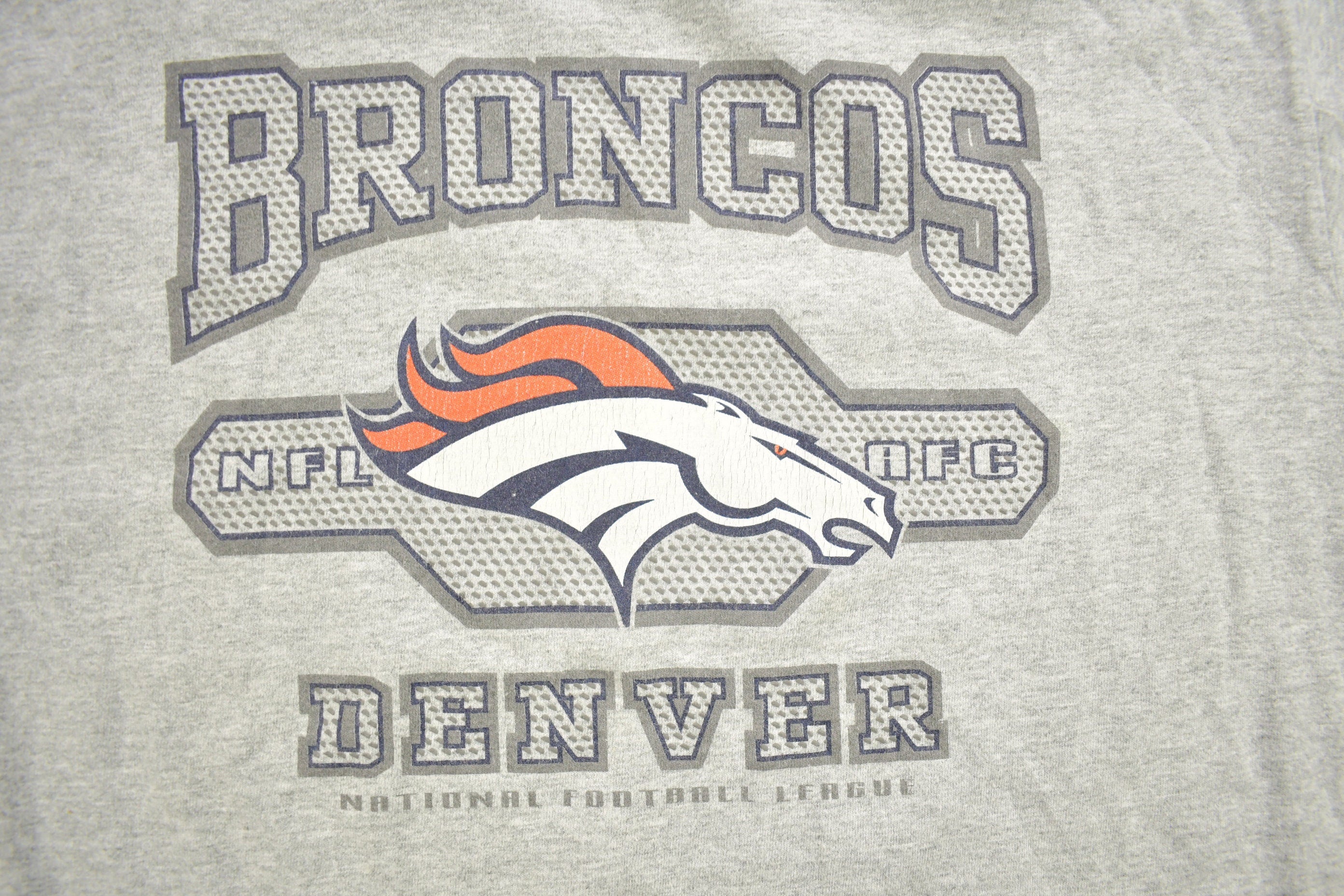Vintage 1990s Denver Broncos NFL Pro Player Kids Size Graphic T-Shirt