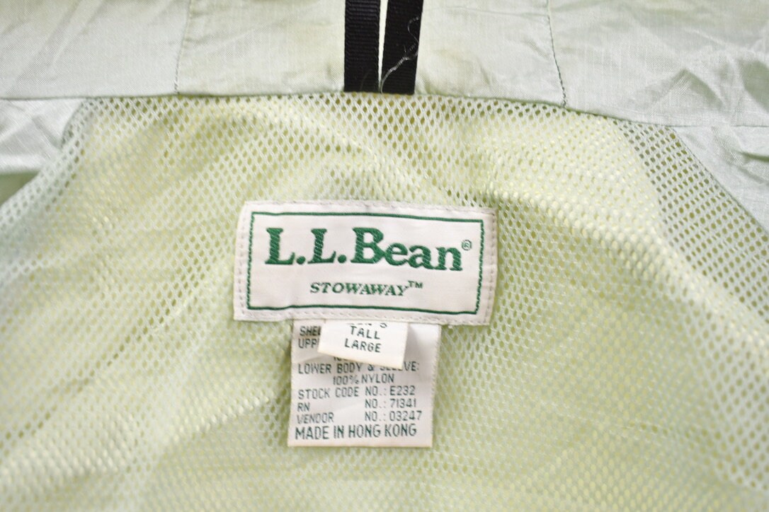 Vintage 1990s LL Bean Stowaway Hooded Raincoat