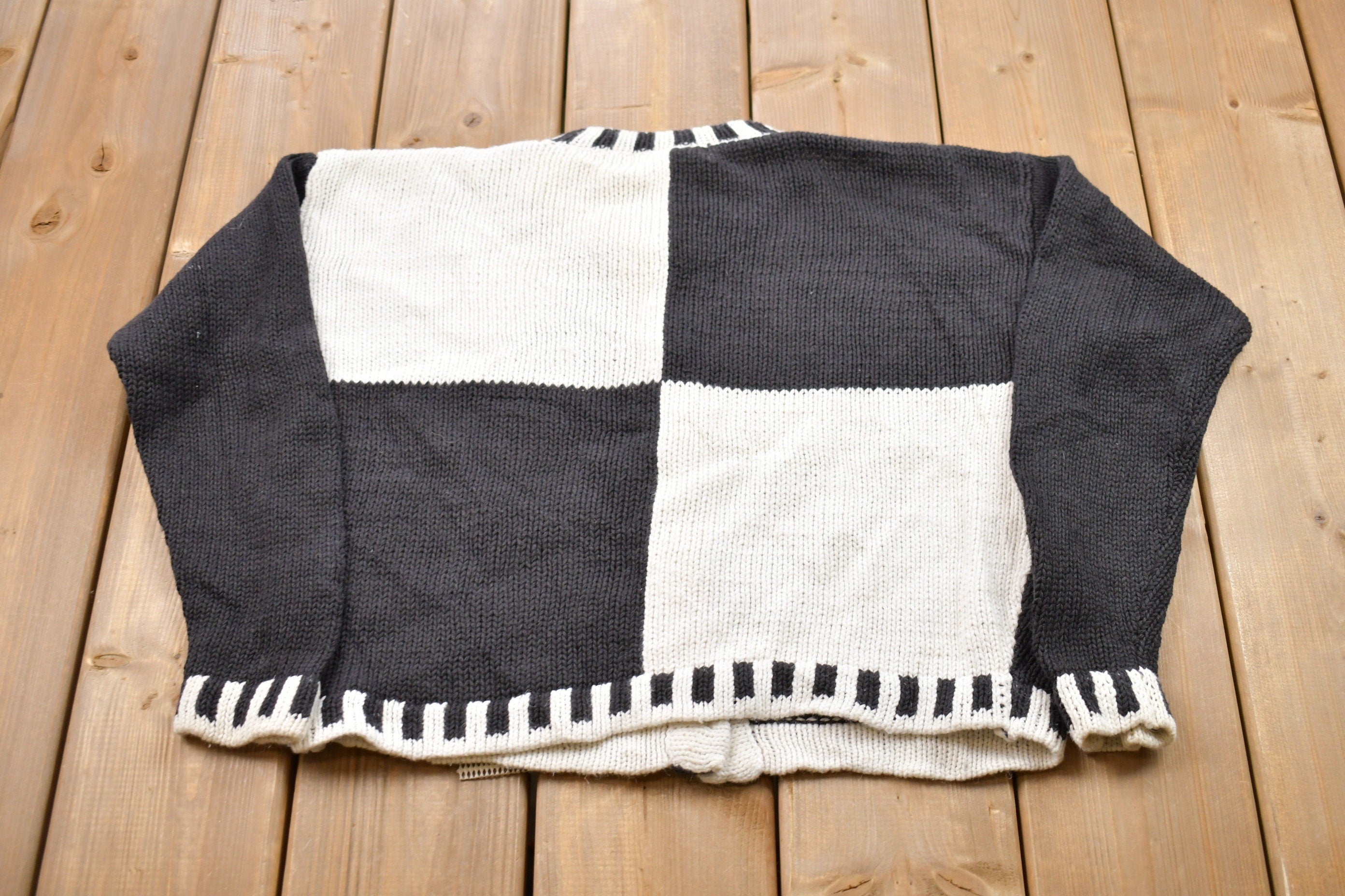 Vintage 1980s Knitted Heart Graphic Cardigan Sweater