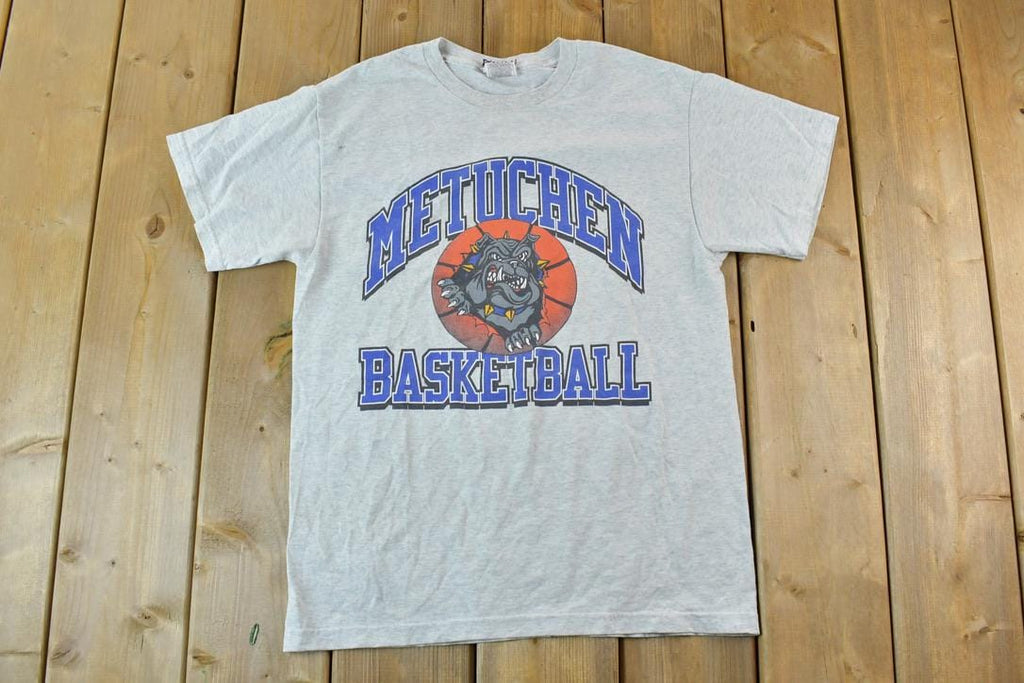 Vintage 1990s Metuchen University Basketball Collegiate T-Shirt