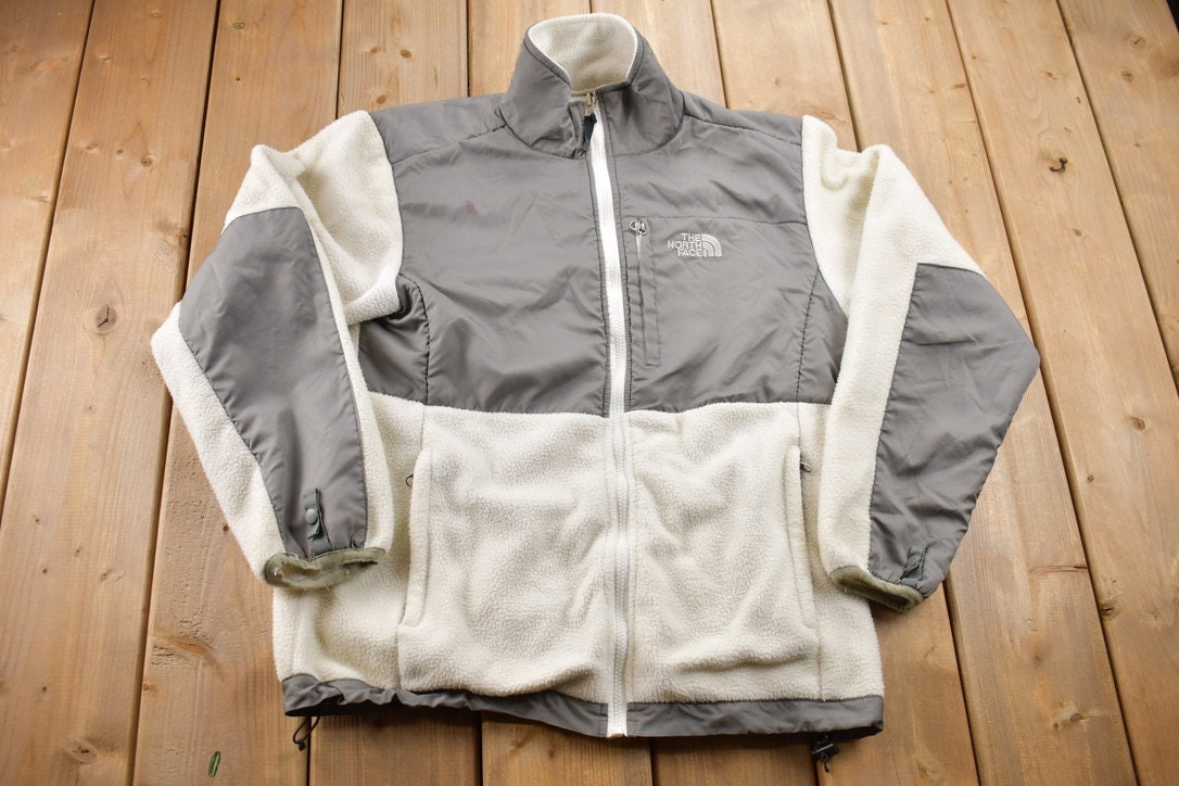 Vintage Y2K Womens The North Face White Grey Denali Fleece Sweater