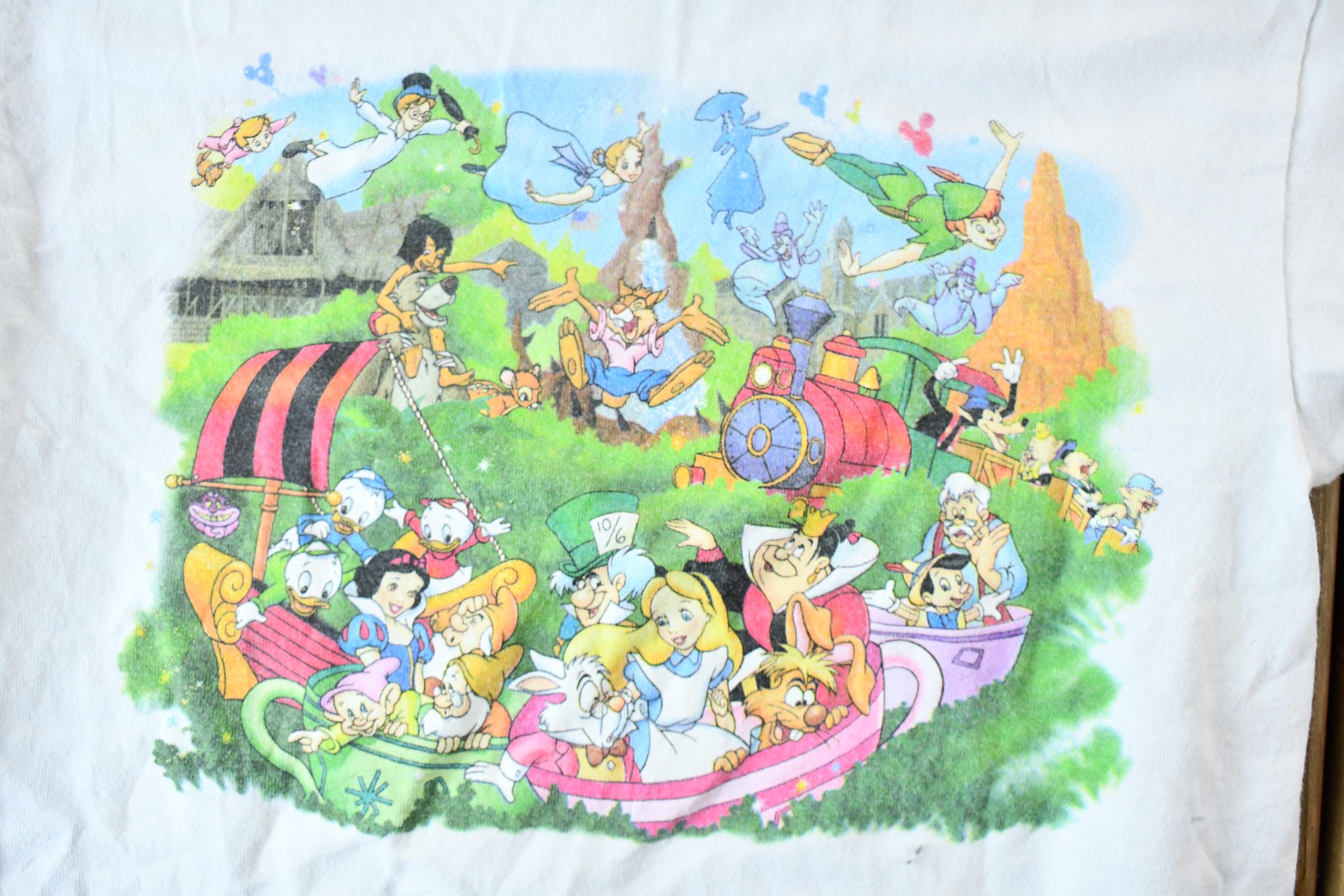 Vintage 1990s Walt Disney World Kids Magic Kingdom Single Stitch Graphic T-Shirt