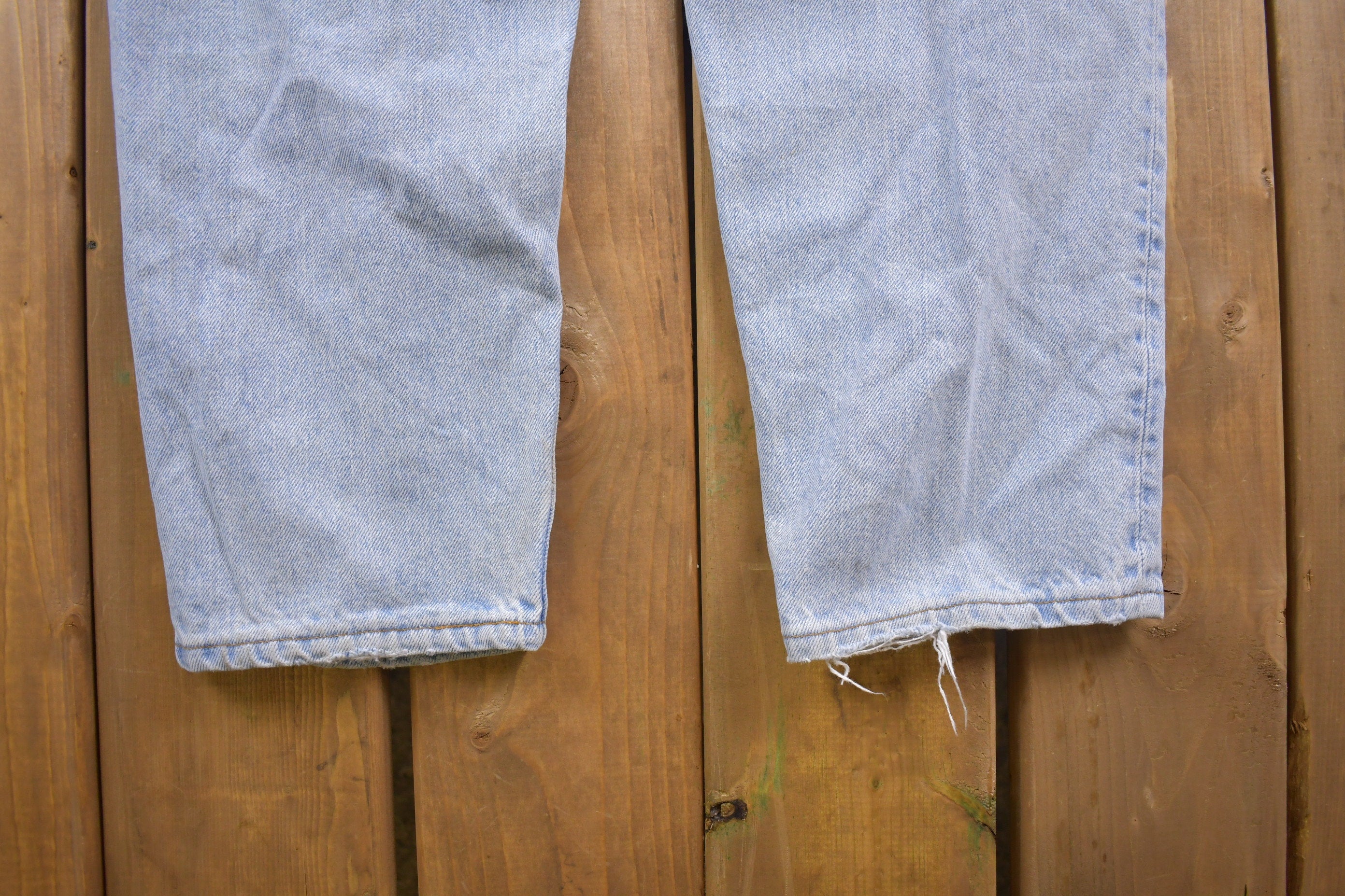 Vintage 1990s Levi's 560 Red Tab Jeans Size 32 x 32
