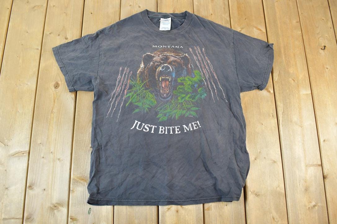 Vintage 1990s Just Bite Me Montana Bears Outdoors T-Shirt