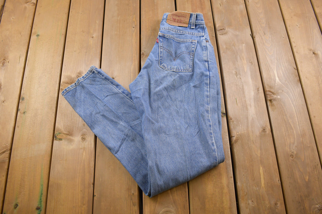 Vintage 1990s Levi's 550 Red Tab Jeans Size 26 x 33