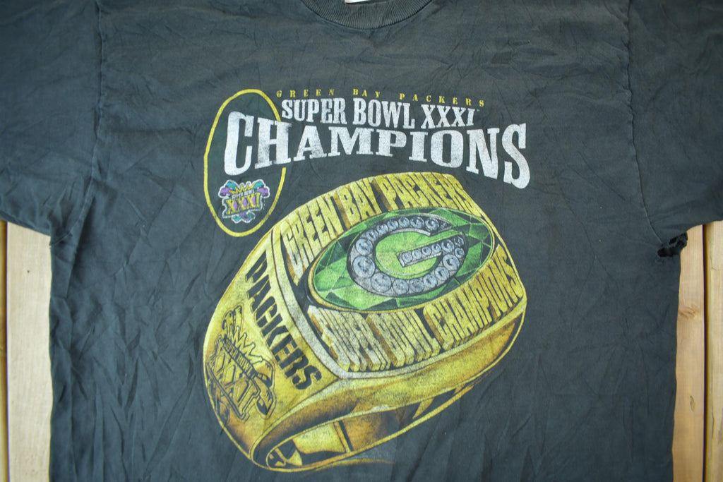 Vintage 1997 Green Bay Packers NFL Super Bowl Champions Graphic T-Shirt