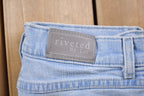 Vintage 1990's Lee Light Wash Blue Jeans 28 x 30
