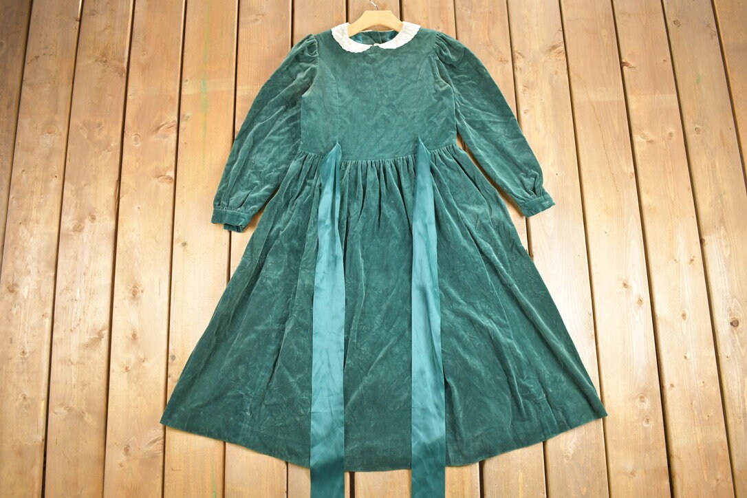 Vintage 1960s Laura Ashley Mother & Child Dress / Lace Collar / Tent / True Vintage / Retro Womenswear / Romantic Style