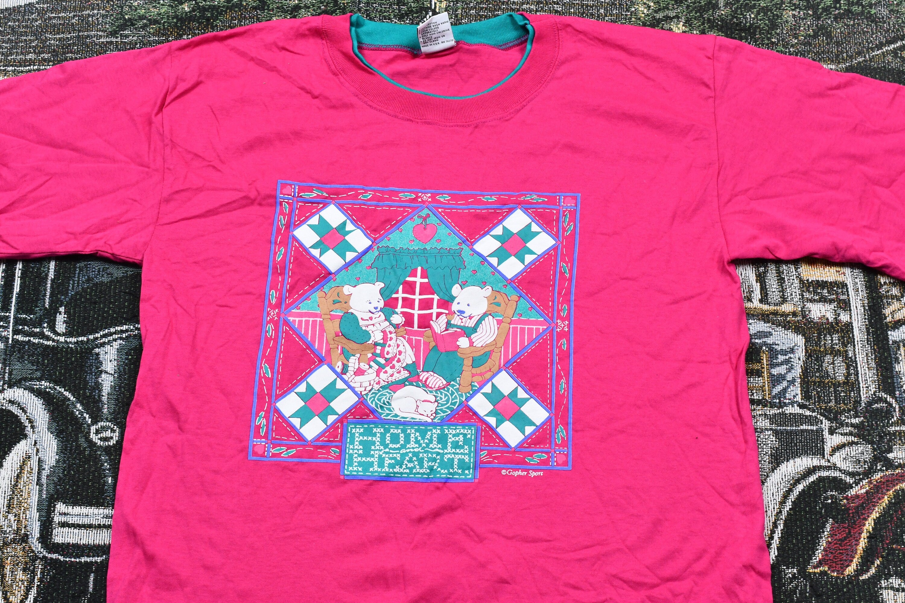 Vintage 1990s Gopher Sport Grandma Style Single Stitch T-Shirt