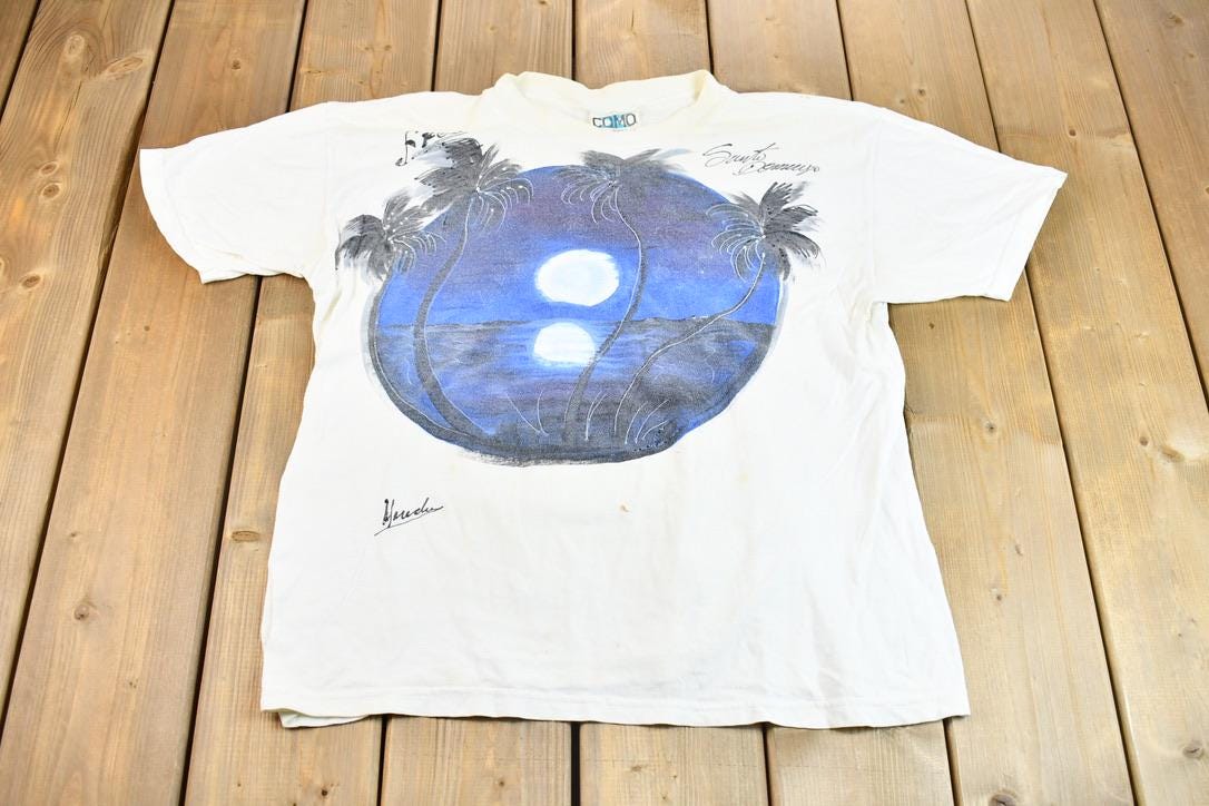 Vintage 1990s Como Palm Tree Moonlight Scene Graphic Santo Domingo Dominican Republic Souvenir Travel T-Shirt /