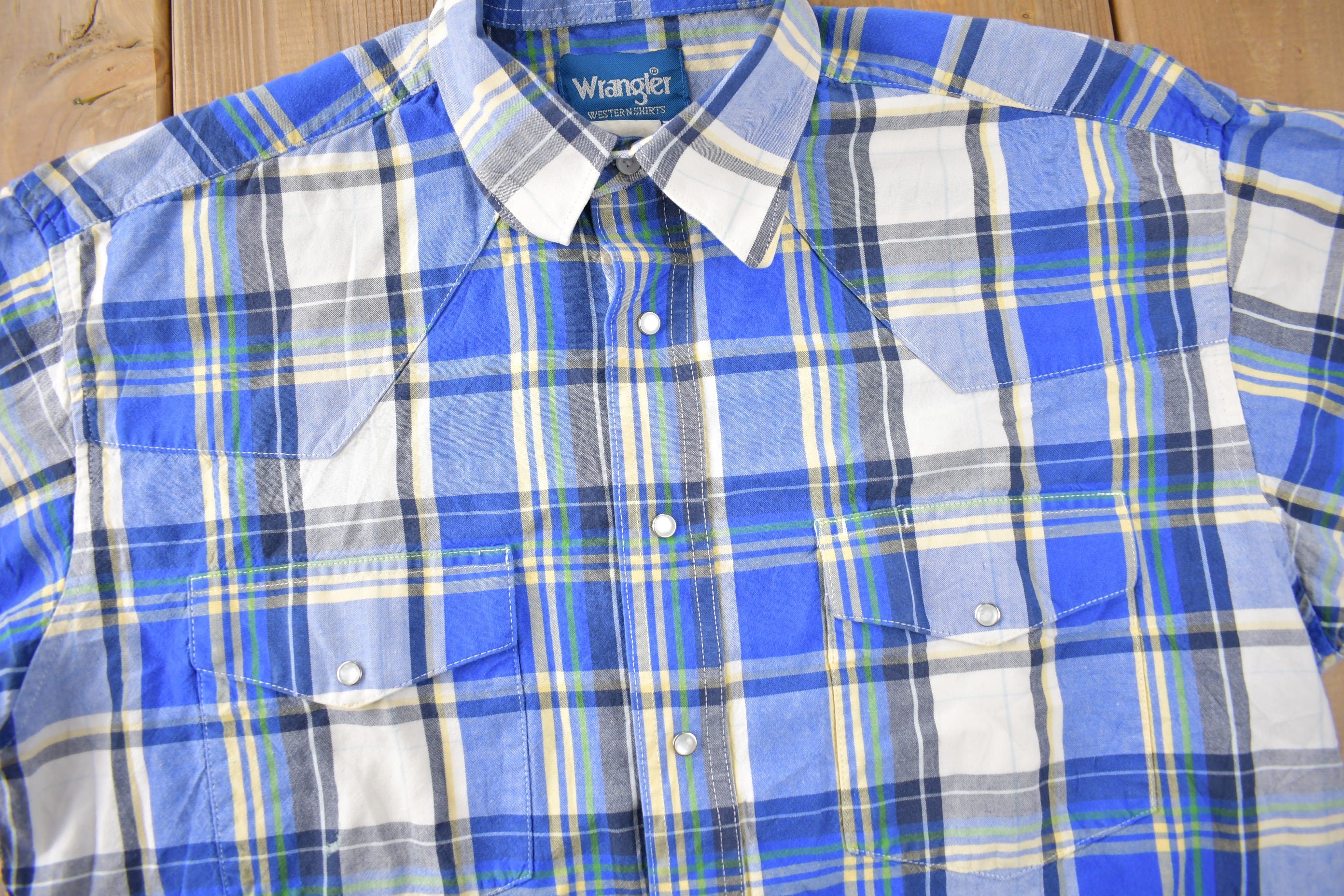 Vintage 1990s Wrangler Western Shirts Pearl Snap Short Sleeve Plaid Button Up Shirt Size L