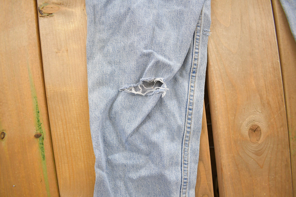 Vintage 1990s Levi's 560 Red Tab Jeans Size 30 x 31 / Blue / Light Wash / Vintage Denim / Made In USA / 90s Levi's / Tapered Fit