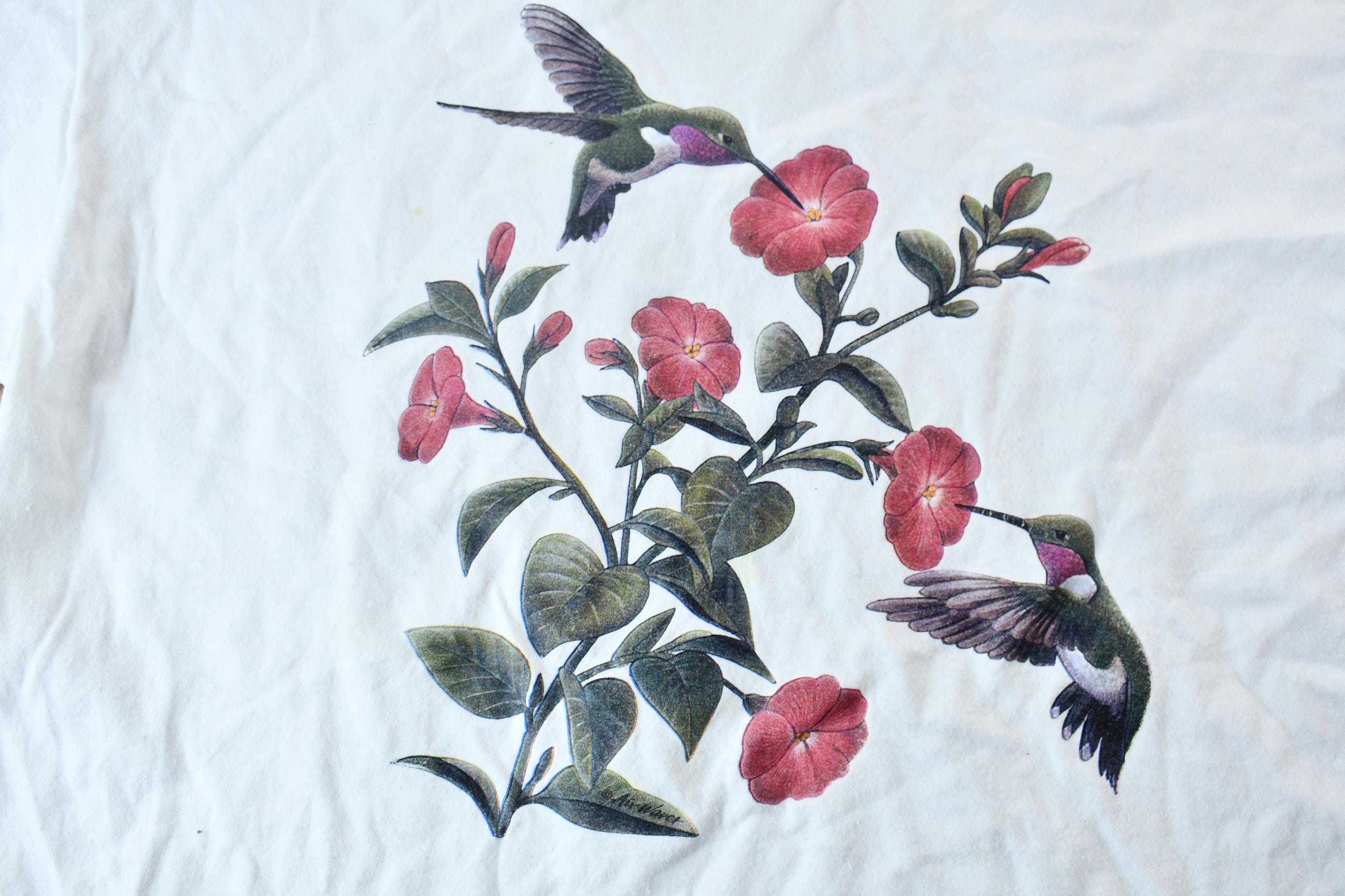 Vintage 1990s Realistic Hummingbird and Flower Scene Nature Themed Single Stitch Graphic T-Shirt