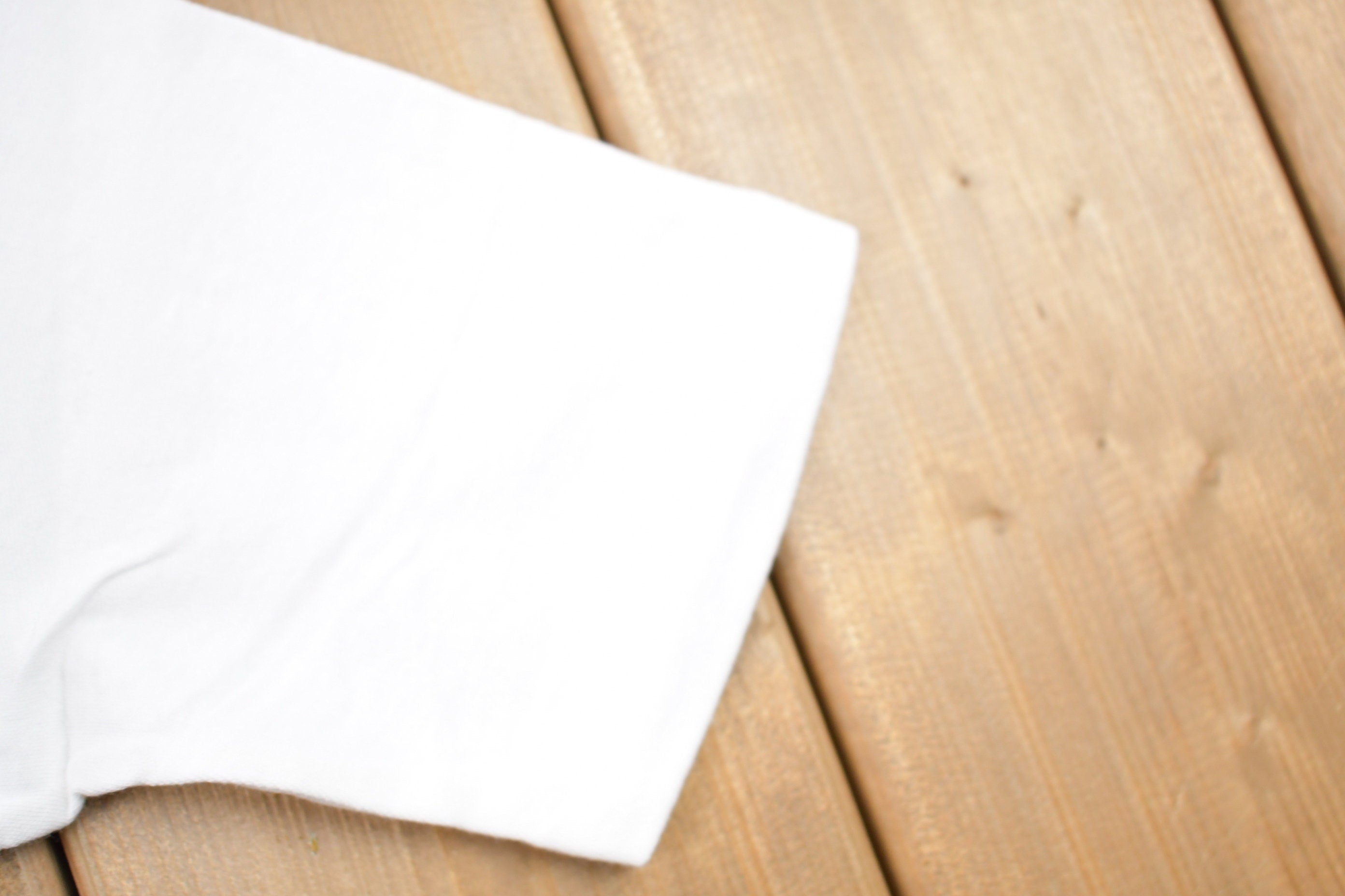 Vintage 1970s Contrast Faded Graphic T-Shirt