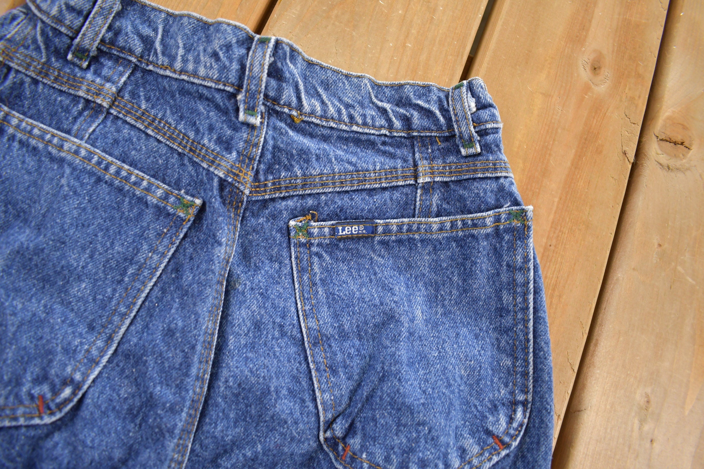 Vintage 1980s Women's Lee Jeans Size 26 x 28
