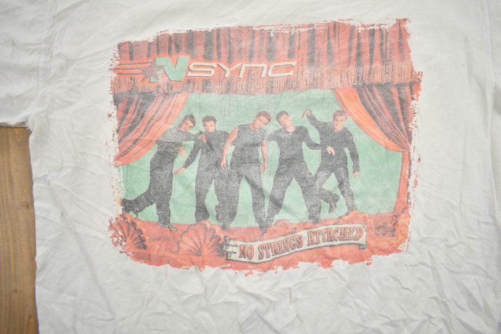Vintage 2000 NSYNC No Strings Attached Graphic Band T-Shirt
