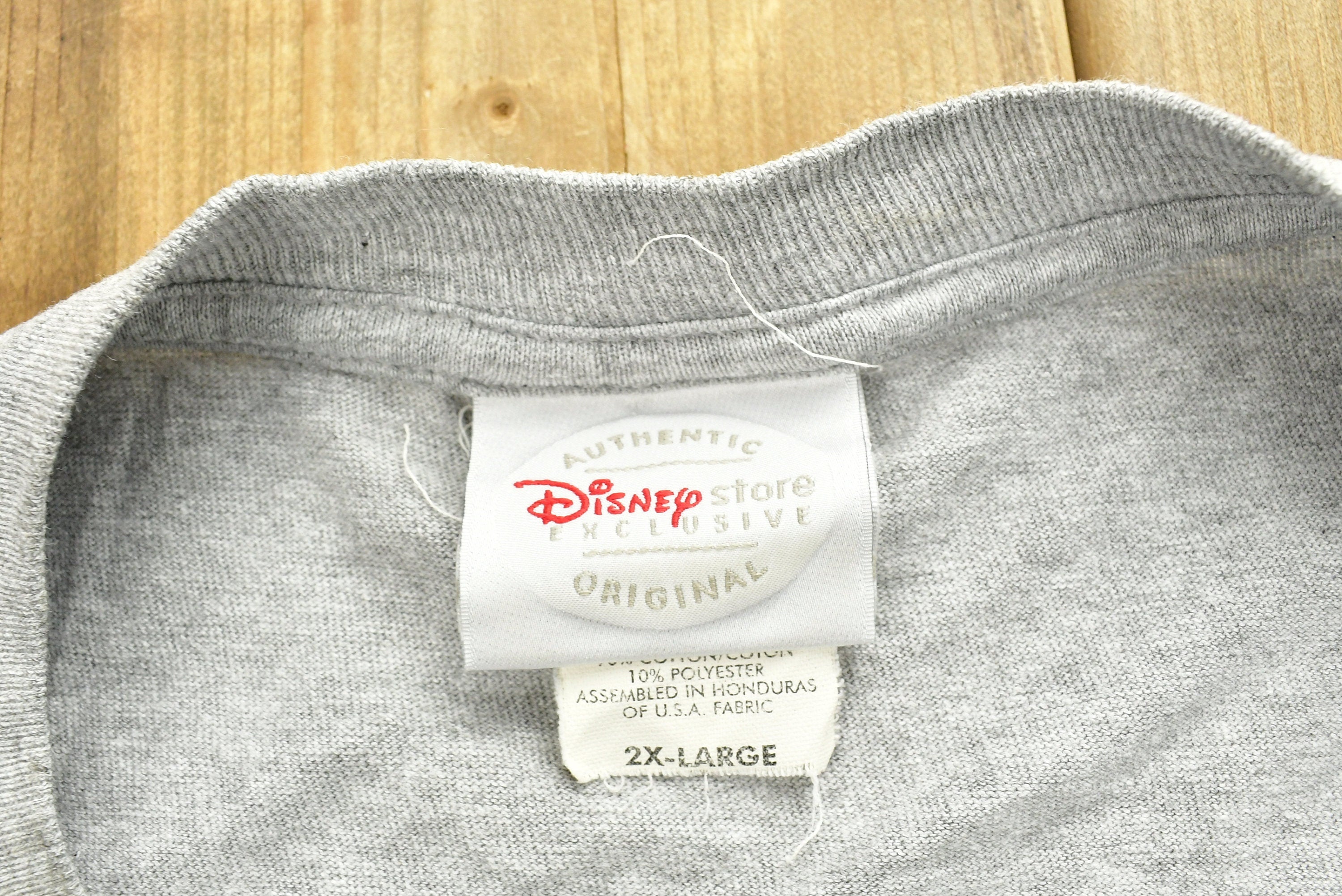 Vintage 1993 Nightmare Before Christmas Cartoon T-Shirt , 90s Graphic Tee , Vintage Disney , Disney Store , Cartoonist , American Streetwear