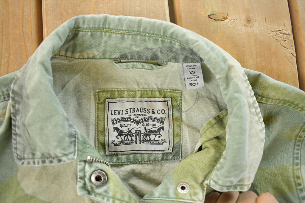 Vintage 2000s Levi's Camo Hunting Jacket Men's XS