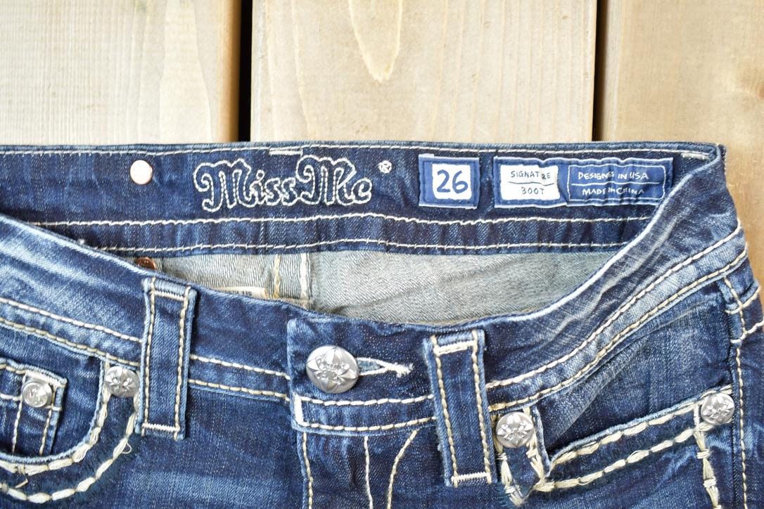 Vintage Y2K Miss Me Bedazzled Low Rise Jeans Size 26x31