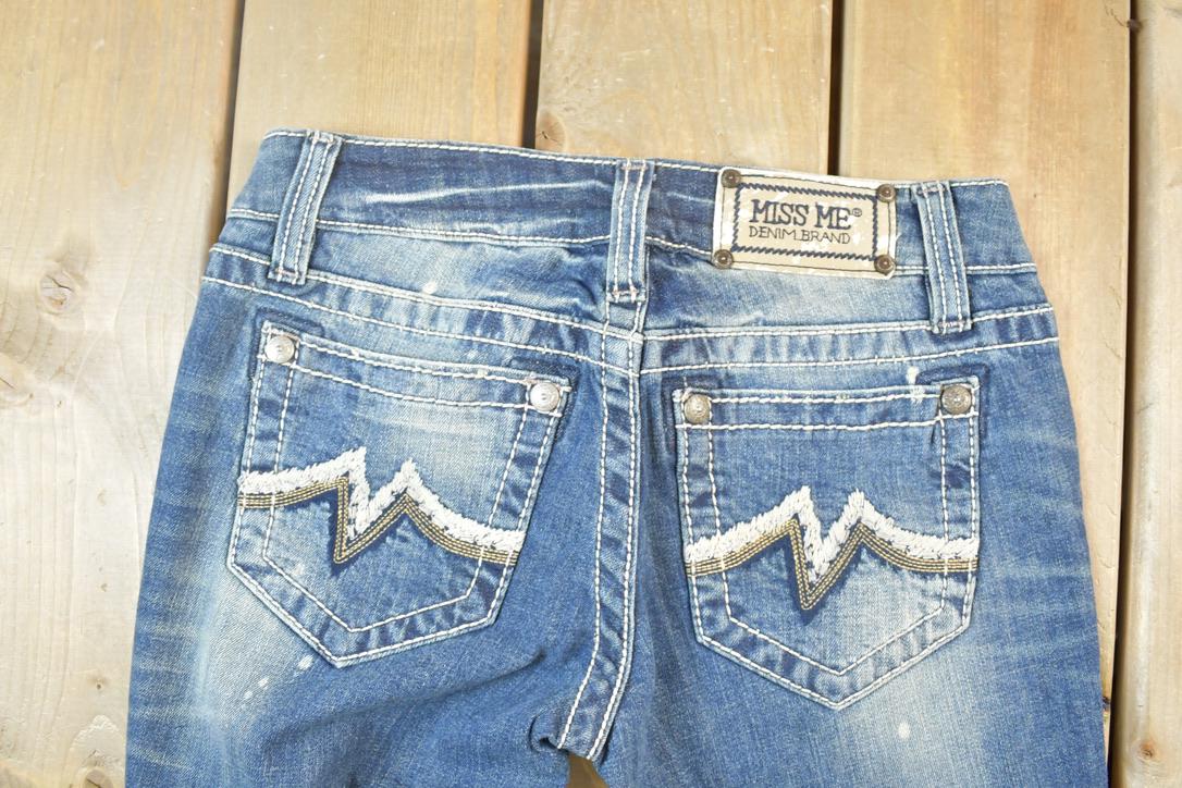 Vintage Y2K Miss Me Bedazzled Low Rise Jeans Size 26x31