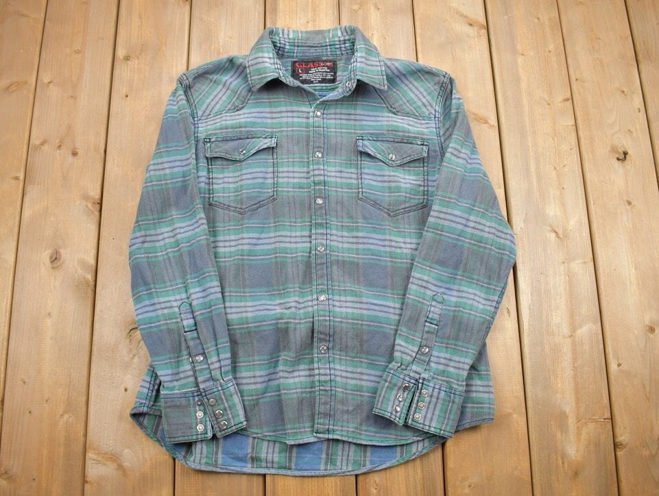 Vintage 2000's Plaid Flannel Button Up Shirt