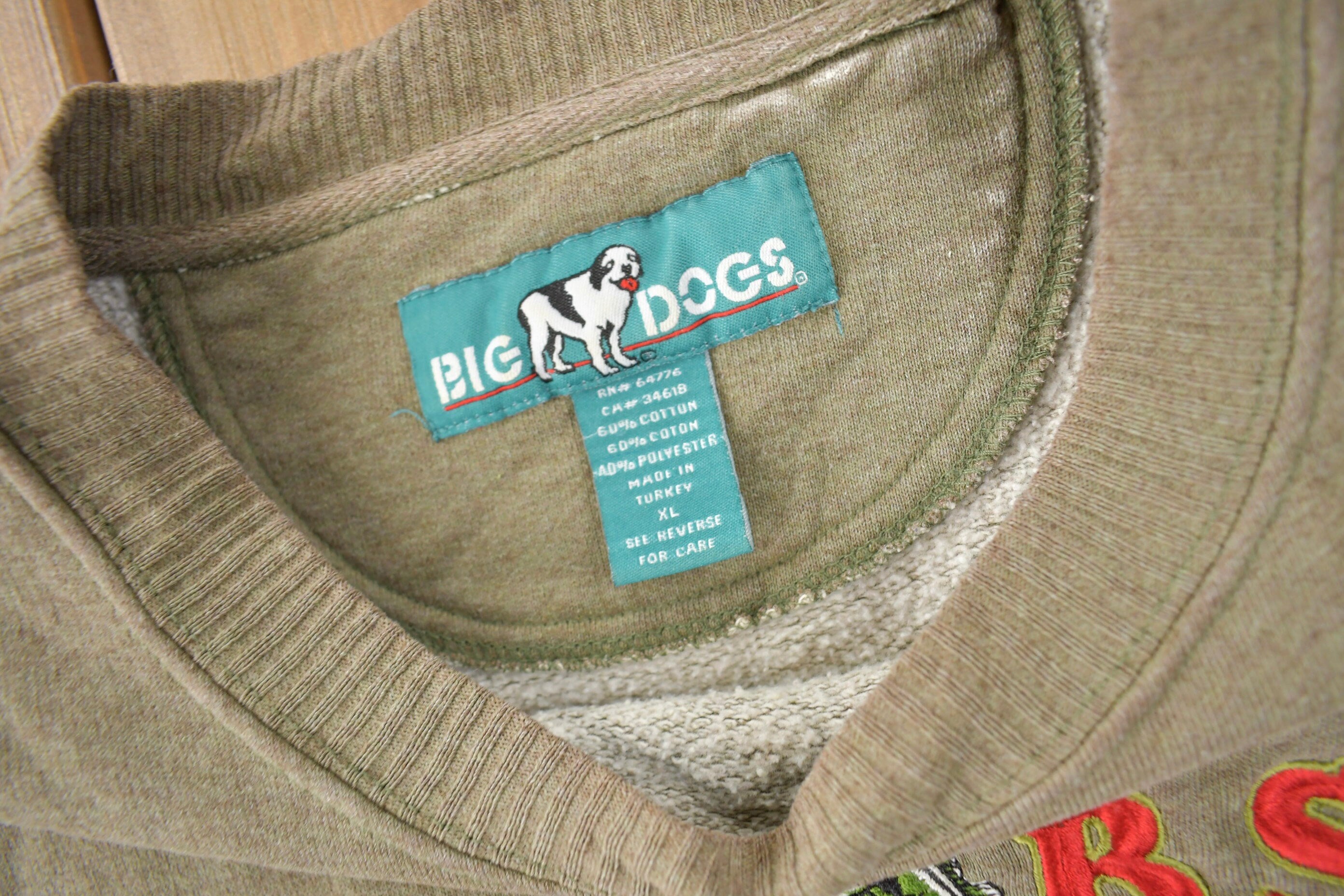 Vintage 1990s Big Dogs Fishing Theme Embroidered Crewneck Sweatshirt Size XL