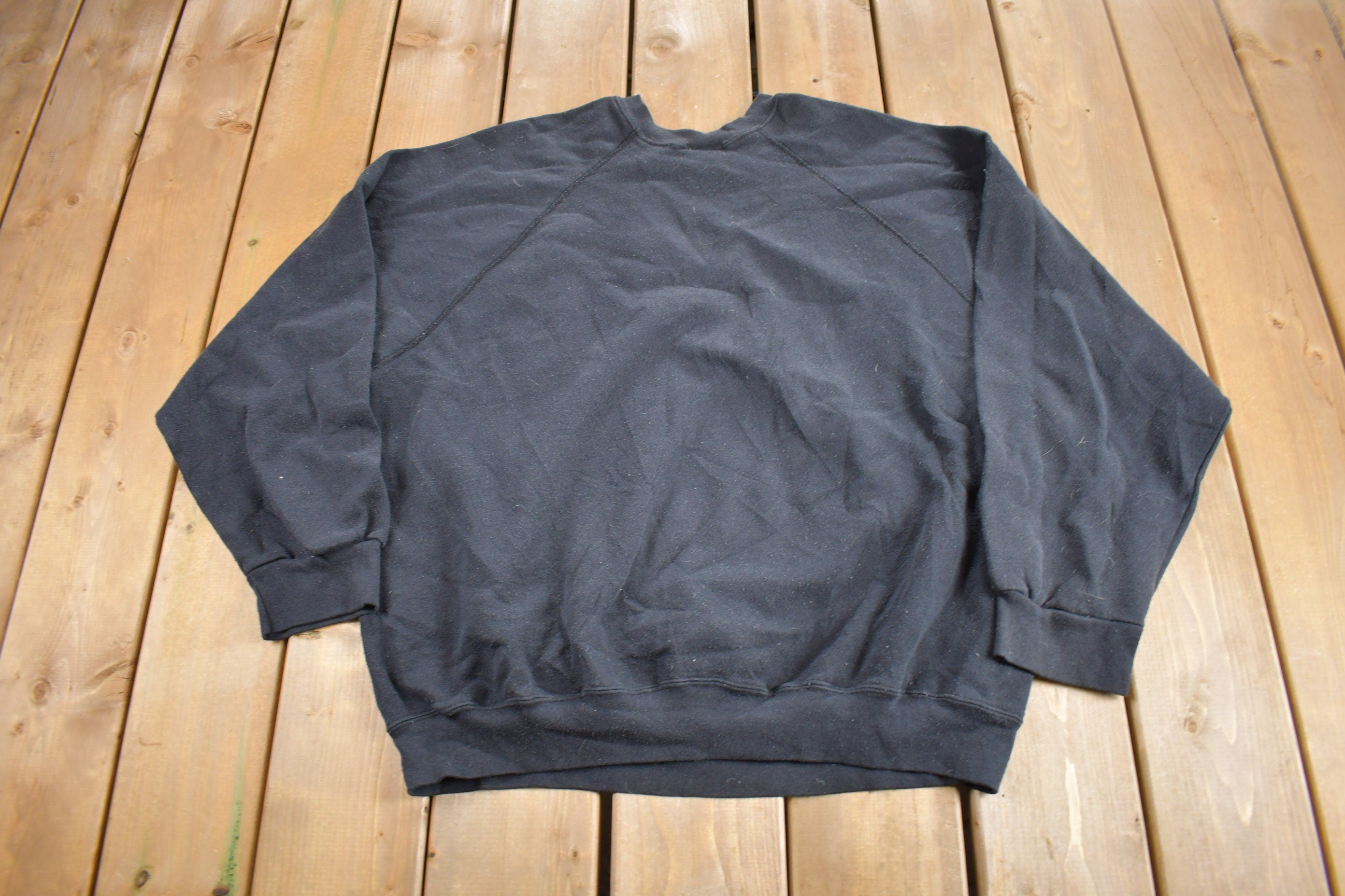 Vintage 1993 Looney Tunes Taz Graphic Crewneck