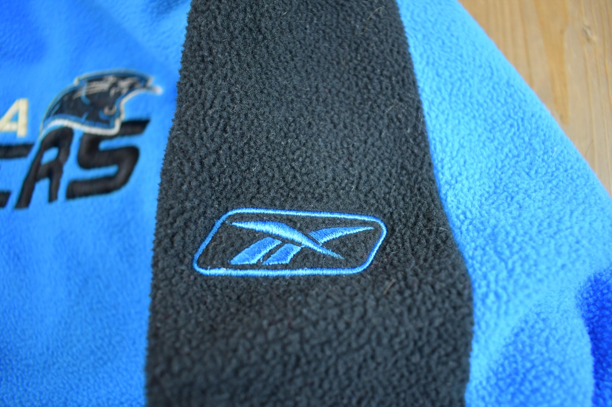 Vintage 2000s NFL Reebok Carolina Panthers Embroidered Fleece Sweater
