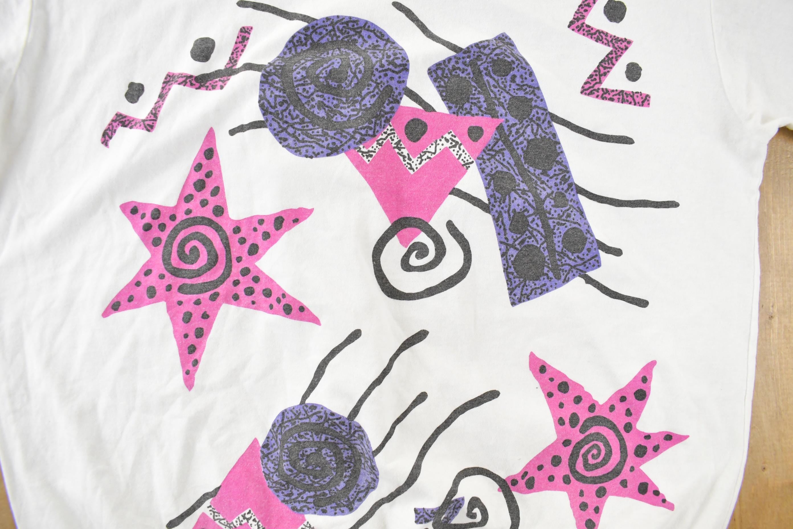 Vintage 1990s Abstract Geometric Theme Graphic T-Shirt Women's Large