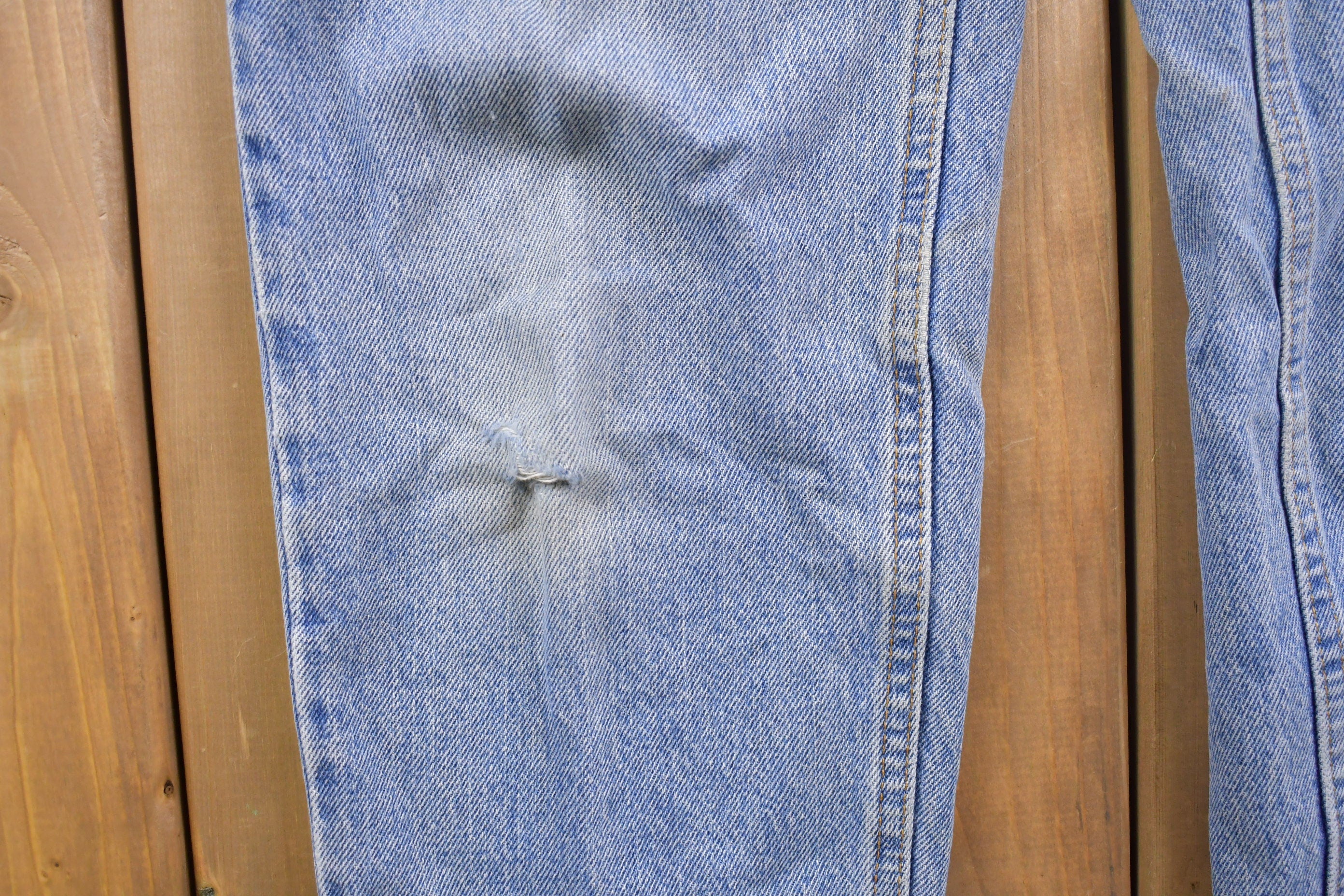 Vintage 1990s Levi's Red Tab Jeans Size 28 x 28