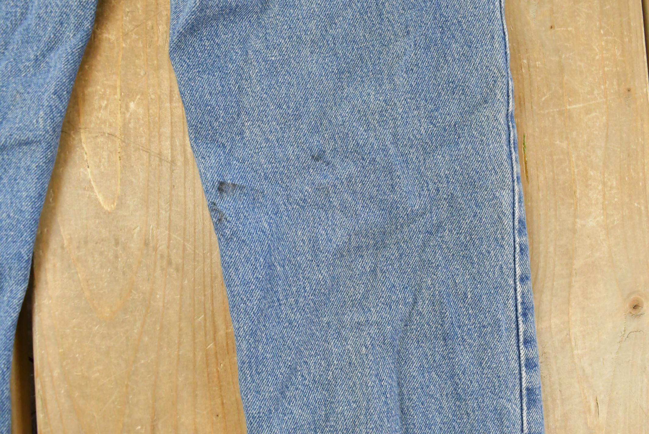 Vintage 1990s Levi's Denim Jeans Women's 27 x 26 / Relaxed Fit / 90s Levi's / Distressed Sun Faded Jeans