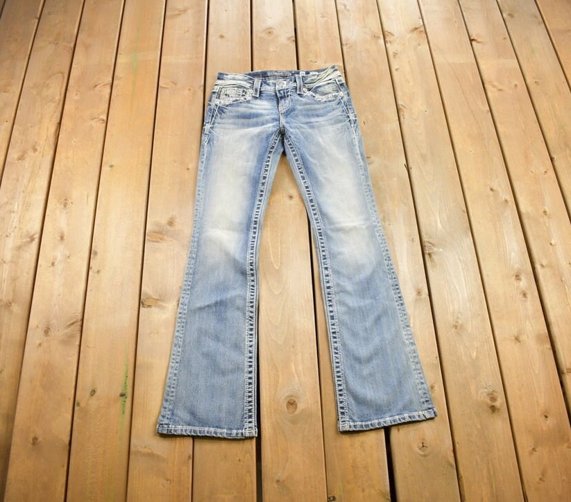 Vintage Y2K Miss Me Bedazzled Low Rise Jeans Size 26x31