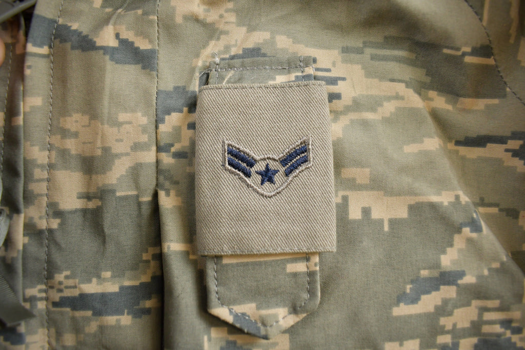 Vintage Y2K Gore Seam Military Digital Camo jacket