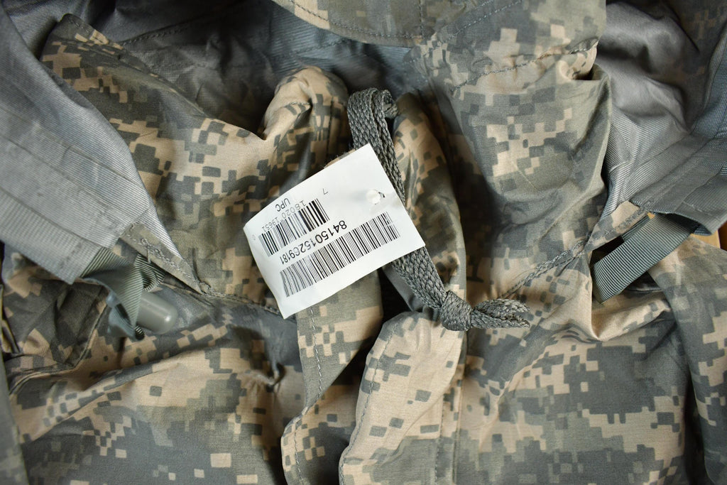 Vintage 1990s Digi Camo Military Rain Jacket Men's Large