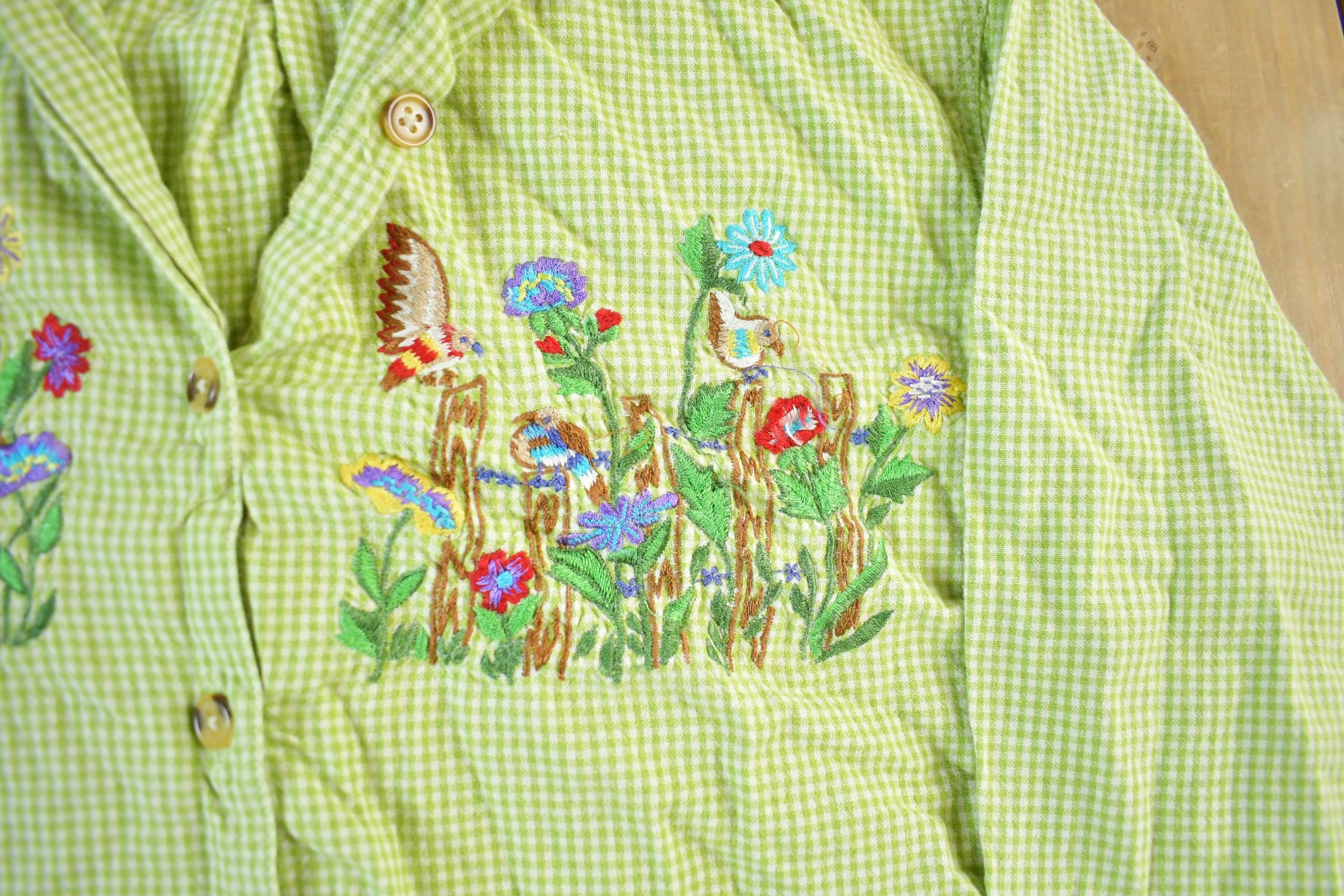 Vintage 2000s Casey & Max Floral Embroidered Button Up Shirt Women's Medium